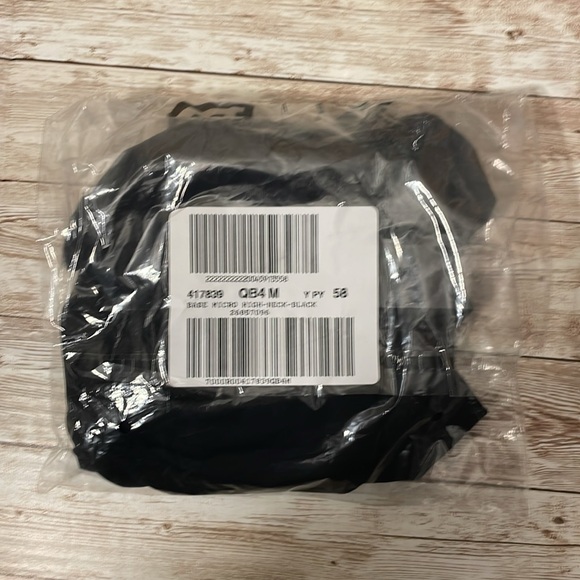 🆕 PINK VICTORIA’S SECRET BASE STRETCH HIGH-NECK BODYSUIT PURE BLACK MEDIUM 8-10 - Picture 7 of 9